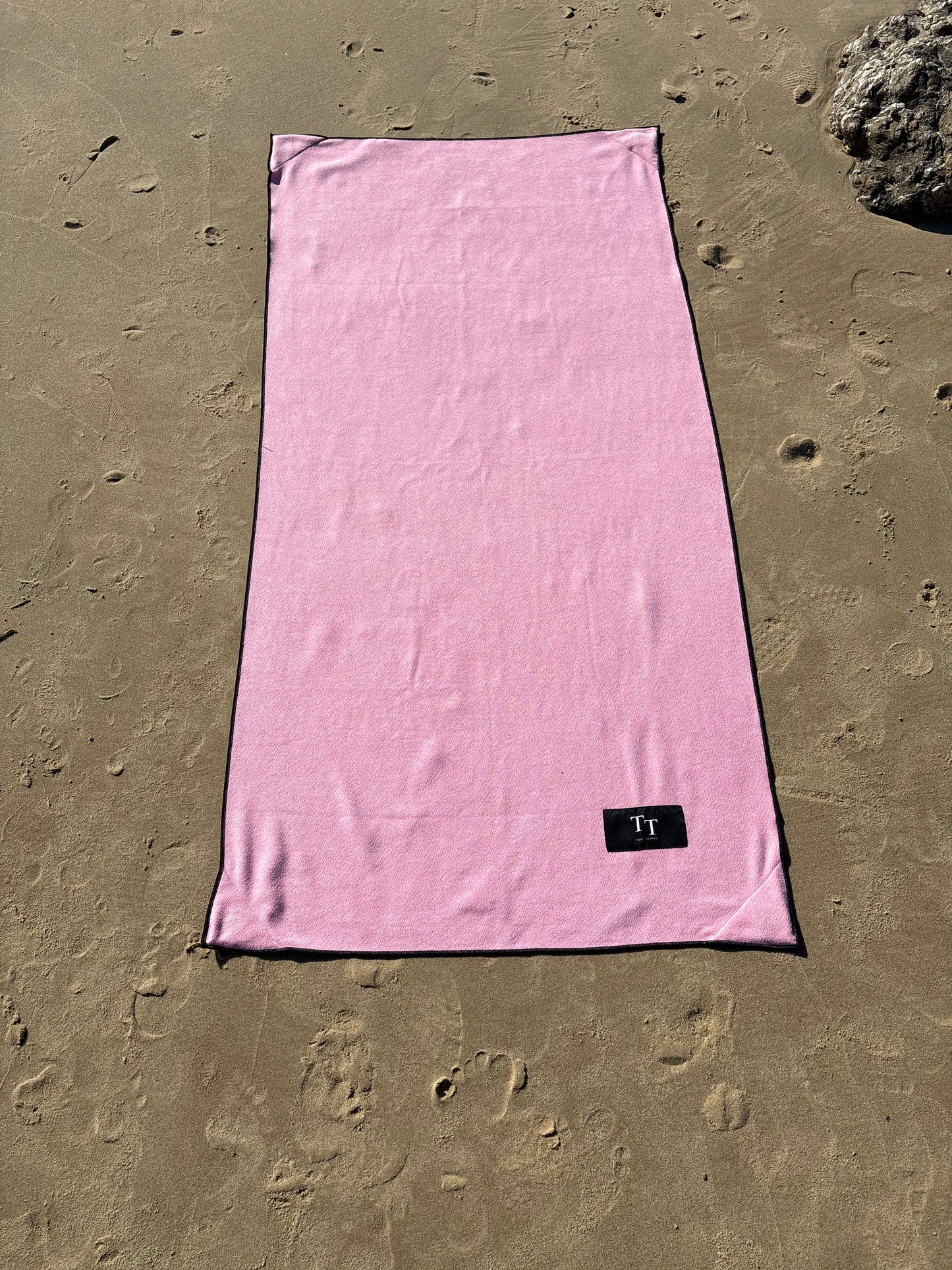 Tide Magnet Towel